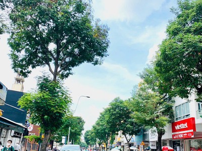 Bán nhà mặt tiền đường 3/2 phường 10, Quận 10. Dt:4x17, 1tr2l,st. giá:21,5 tỷ 1
