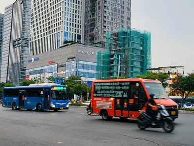 Bán nhà mặt tiền đường 3/2 phường 10, Quận 10. Dt:4x17, 1tr2l,st. giá:21,5 tỷ 2