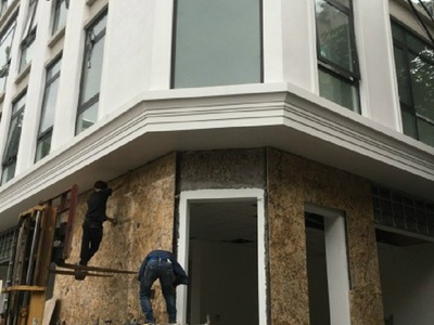 Cho thuê nhà Âu cơ 63m2 x 4,5 tầng, ở làm văn phòng, bán hàng online, oto đỗ cửa 1