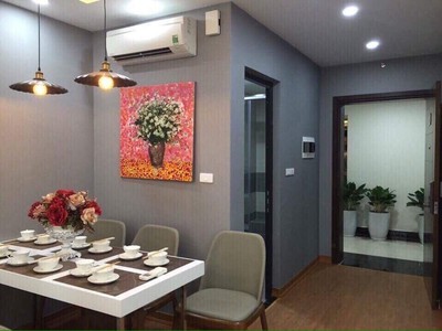 Chú tôi đang rất cần tiền cho con đi du học nên muốn bán gấp căn hộ tại An Bình City 1