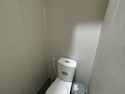 Cho thuê cửa hàng 15m2 mặt phố Tôn Đức Thắng,vỉa hè rộng để được xe máy, ô tô đỗ cửa 4