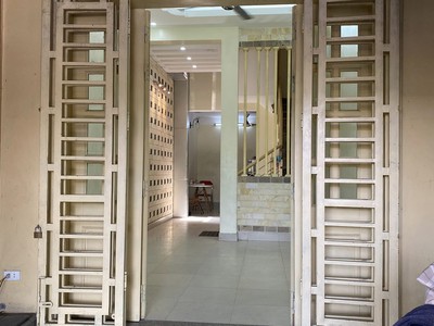 Cho thuê nhà nguyên căn, 4 tầng, 5 ngủ, đồ cơ bản, an dương vương, 13 tr. 3