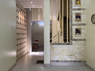 Cho thuê nhà nguyên căn, 4 tầng, 5 ngủ, đồ cơ bản, an dương vương, 13 tr. 0