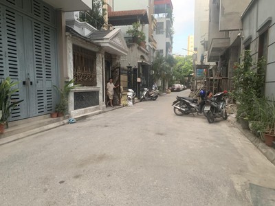 Nhà đẹp nguyễn văn cừ, 70m x 5tầng, trung tâm gia thuỵ, gara, ôtô tránh 0
