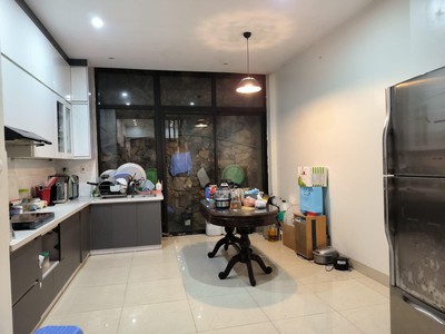 Nhà đẹp nguyễn văn cừ, 70m x 5tầng, trung tâm gia thuỵ, gara, ôtô tránh 2
