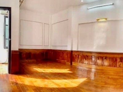 Cần bán. nhà. phố nam dư, hoàng mai     cách phố 25m, ngõ thằng tắp, nhà đẹp đủ công năng 1