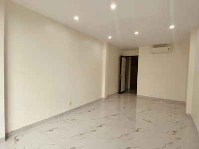 Nhà mới, 52m2 x 5t, 10p, 1tum, 36tr, tiện hàng ăn, vp, spa, lớp học. lò đúc - hai bà trưng 0