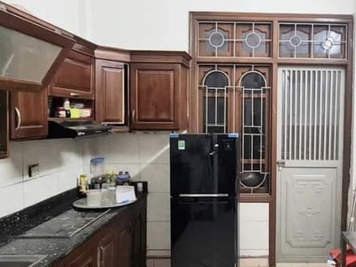 Bá.n  nhà đường phạm ngọc thạch, dân xây, lo góc thoáng sáng, nhà 38m x 5 tầng giá chỉ hơn 4 tỷ 2