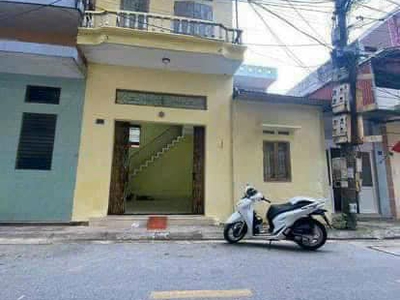 Bán nhà 2 tầng mặt phố Tiền Phong, ph Quang Trung, TP HD, 40.5m2, mt 6.74m, KD tốt 0