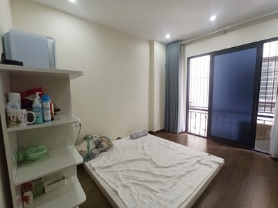 Bán nhà Ngọc Thuỵ, ngõ ba gác tránh xe máy, vài bước chân ra đường ô tô, 38m, hơn 4 tỷ 3