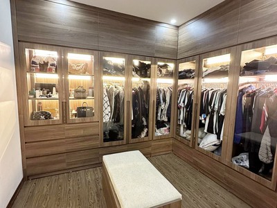 Bán nhà Ngọc Thuỵ, ngõ ba gác tránh xe máy, vài bước chân ra đường ô tô, 38m, hơn 4 tỷ 4