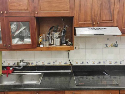 Cho thuê nhà vp, hgđ lạc long quân 50m2, 4t, 5n, đủ đồ, 14.5 tr cầu giấy. 1