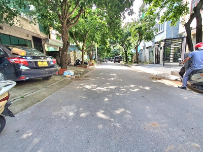 Bán liền kề khu đô thị văn khê 83m2, 4 tầng, giá 10.98 tỷ 3