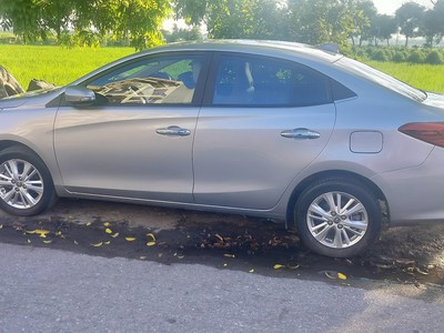 Xe vios cần bán 1