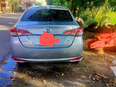 Xe vios cần bán 3