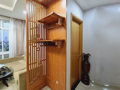 Làm vách ngăn bàn thờ Huỳnh Tấn Phát Q7 2