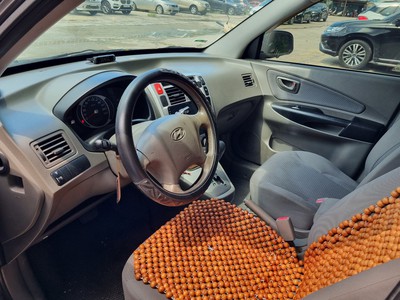 Bán xe gia đình Hyundai Tucson 2.0 AT 2009 5