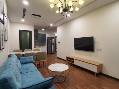 Bán 3 căn hộ siêu hot tại Mipec Xuân Thủy, giá cực sốc. Căn 2 PN và 3 PN 0