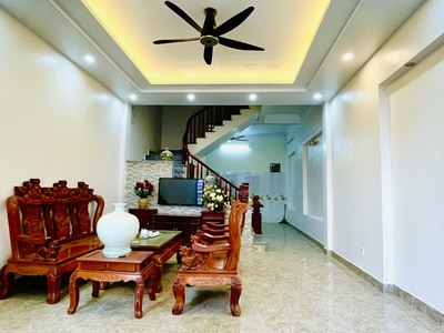 Chủ nhà chuyển ra nơi ở mới cần bán nhà 4 tầng chỉ cách đường Trường Chinh vài bước chân . 0