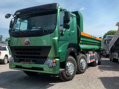 Giá xe Ben Howo 4 chân thùng 14 khối tại Bình Định 1