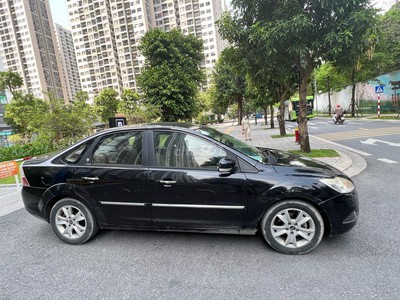 Ford Focus 2.0 Sedan Ghia 2011, Số tự động. 0