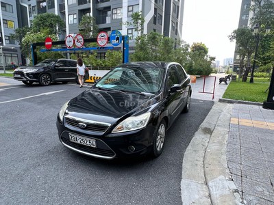 Ford Focus 2.0 Sedan Ghia 2011, Số tự động. 4