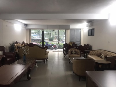 Cho thuê nhà mặt đường phạm văn đồng, siêu vip, kinh doanh siêu đỉnh 0