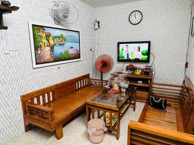 Hơn 1 tỷ có nhà nguyễn chí thanh, đống đa, 55m2, ở luôn 0