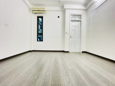 Nhà mới gần nguyễn khang, cầu giấy 28m 5t, ngõ thoáng, 3.35 tỷ 1