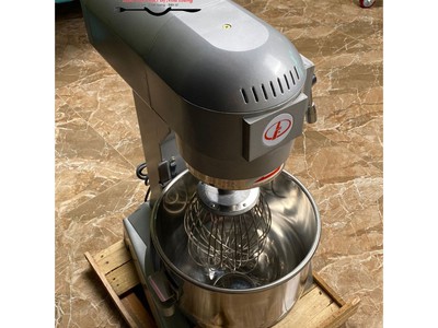 Máy đánh trứng B20 4