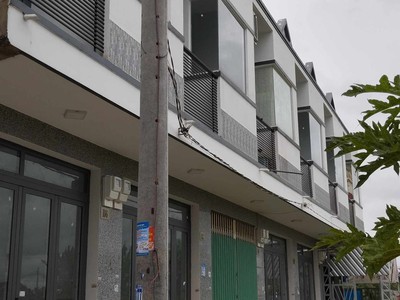 Chính chủ cần bán căn b3 đường phạm thị diều   xã long thương   huyện cần giuộc   long an 0