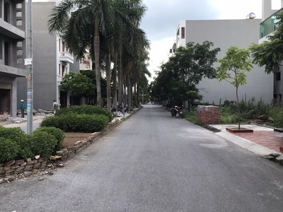 Bán gấp lô đất MT phố Phùng Chí Kiên chỉ 3,6 tỷ 1