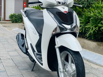 Cần bán SH Việt 150 ABS 2018 màu trắng cực chất lượng. 11
