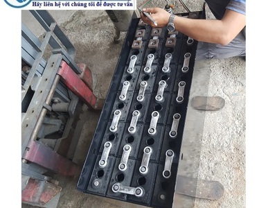 Ắc quy xe nâng 24V/210Ah chính hãng giá rẻ 2