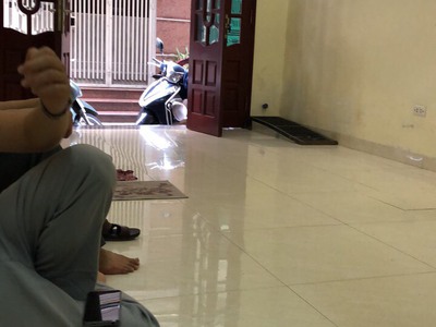 Cho thuê nhà ngõ nguyễn khang  5 tầng 35m2 0