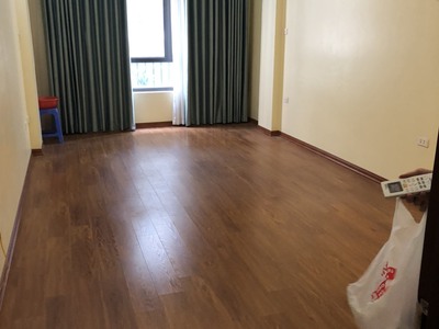 Cho thuê nhà ngõ nguyễn khang  5 tầng 35m2 2
