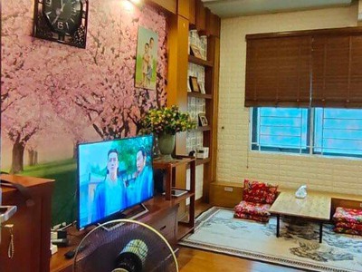 Cho thuê nhà phố nguyên hồng láng hạ  đống đa 360m2 2