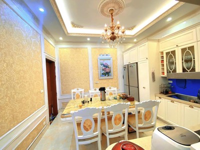 Bán nhà dịch vụ mỗ lao, ô tô, kinh doanh 54m2, 5 tầng. giá 8.x tỷ 3