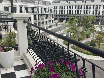 Thanh lý nhà vườn dự án thạch bàn gardencity  phân khu eastern park , 160m2, 3.5 tầng, miễn tg 1