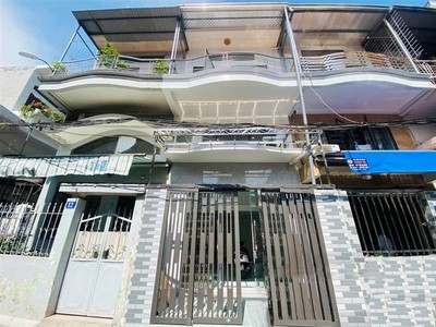 Bán nhà đường miếu hai xã, diện tích 55m 3 tầng sân cổng riêng giá 2.6 tỉ 0