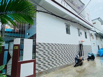 Bán nhà lô góc đường miếu hai xã, 48m 3 tầng sân cổng riêng giá 2.95 tỉ 0