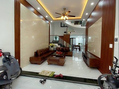 Bán nhà phố lạch tray, diện tích 50m 3 tầng giá 3 tỉ full nội thất chỉ việc về ở 0