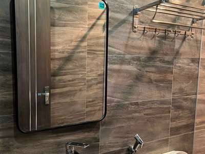 Cho thuê căn hộ 2 ngủ cao cấp tại Vinhomes Marina, 80m2, giá 17tr 4