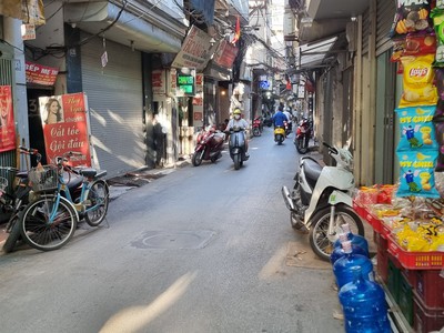 Gần 70m2 đất - văn chương - gần tôn đức thắng - đống đa - mt 4m - ô tô tải qua nhà - kinh doanh 1