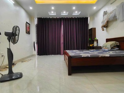 Bán nhà phố tu hoàng, ô tô, vỉa hè 5m, kinh doanh, văn phòng, dân xây. dt 60mx 5.5t. giá 8.6 tỷ. 3