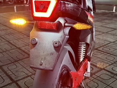 Cần bán xe Ludo Vinfast đỏ đen like new kèm theo pin chính hãng 4
