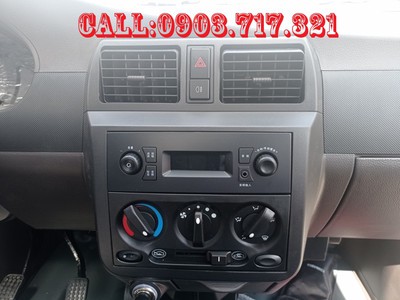 Xe tải Wuling nhập khẩu nguyên chiếc giá sale sập sàn 7