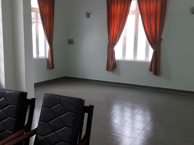 Chính chủ cần cho thuê  biệt thự mặt tiền đường, nhà đẹp vị trí tại huyện hóc môn, tphcm 3