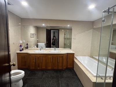 Cho thuê căn hộ chung cư 133m2 Royal City thiết kế 3 ngủ 2 wc 3