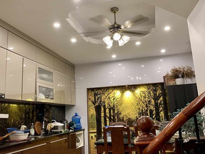 Cho thuê nhà, hgđ, vp, 40m2, 4t, 3n, đủ đồ, xuân la, thang máy. 3